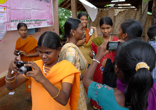 Field Trip - Madurai, India 2012 (100cameras.org/Russ Foundation) Sponsored by Leica Cameras Field Trip - Madurai, India 2012 (100cameras.org/Russ Foundation) Sponsored by Leica Cameras