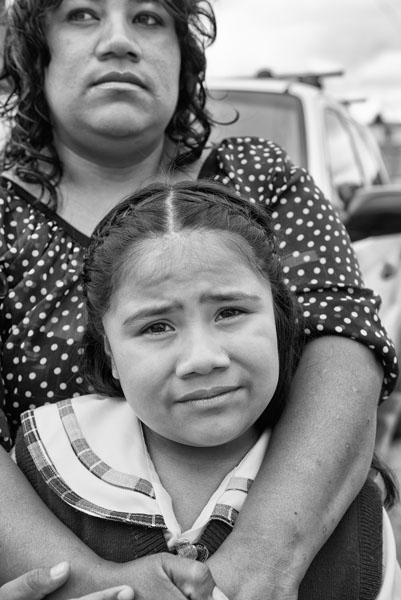 Jenifer con Mayra ©Leslie Granda-Hill